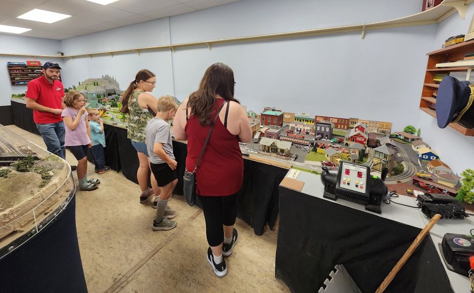 Portage Model Model railway enthusiasts share passion at open house - PortageOnline ...