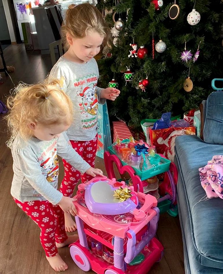 Family celebrates Christmas in March after extended hospital stay ...