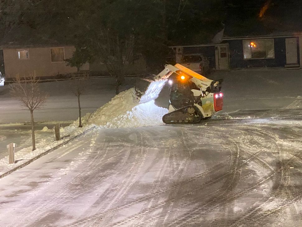 April snow and wind bring icy road conditions - SteinbachOnline.com ...