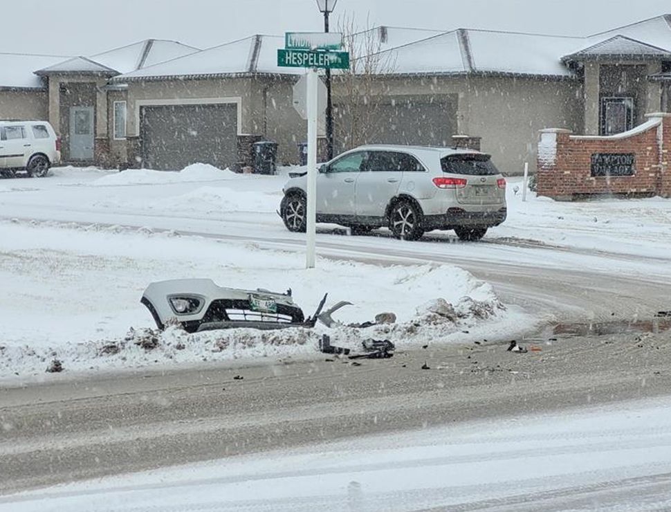 Motorists face icy road conditions for Christmas Eve - SteinbachOnline ...