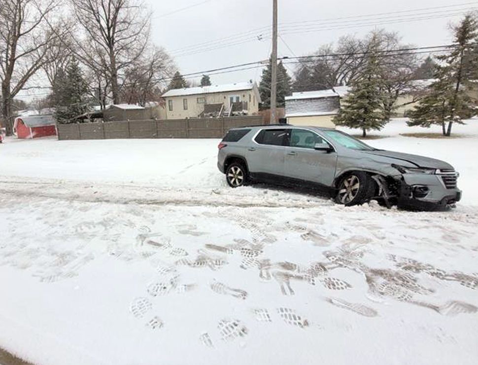 Motorists face icy road conditions for Christmas Eve - SteinbachOnline ...