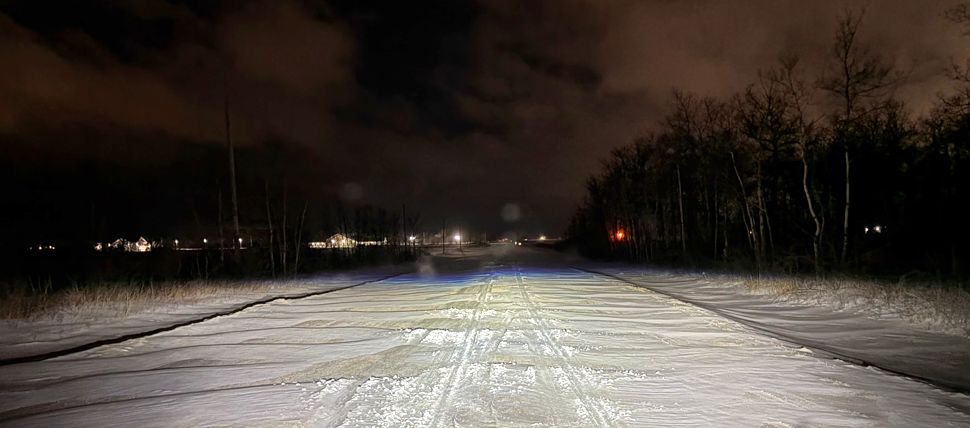 Motorists snow-covered or partially snow-covered roads with some drifts ...