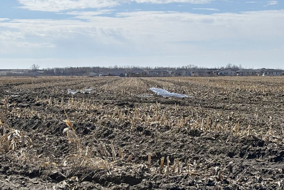 Spring seeding prep underway in southeastern Manitoba - SteinbachOnline ...