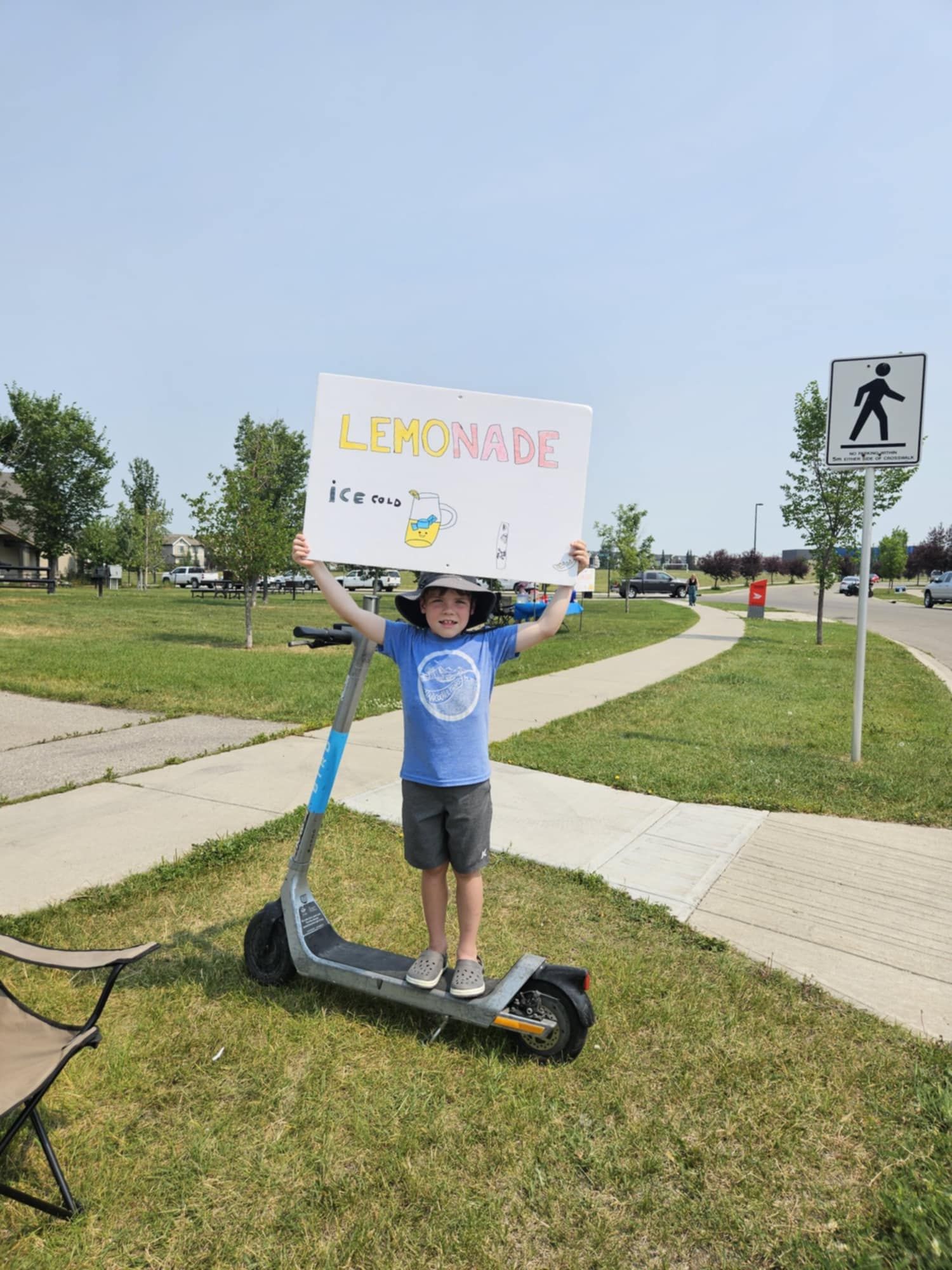 Young Airdronians donate lemonade stand funds to Airdrie Food Bank ...