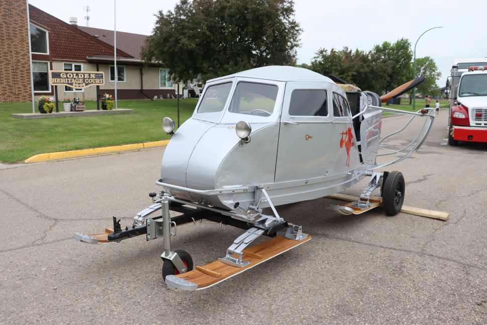 Family restores snowplane used by Oxbow doctor for rural house calls ...