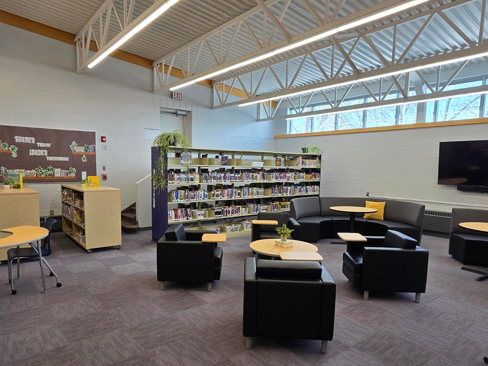 케로버트 학교도서관 새 공간 이미지 2