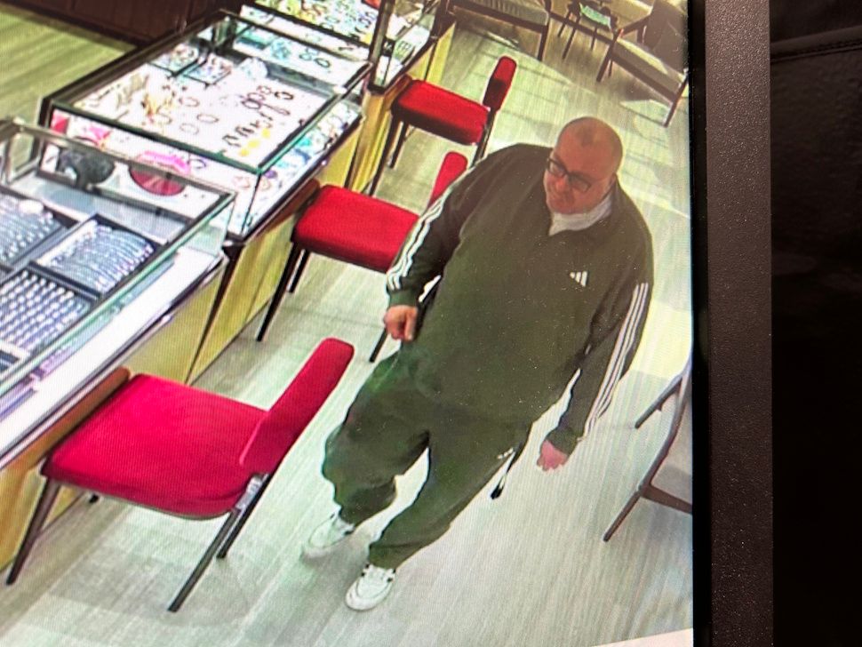 MJPS seek public's help identifying theft suspect - DiscoverMooseJaw ...