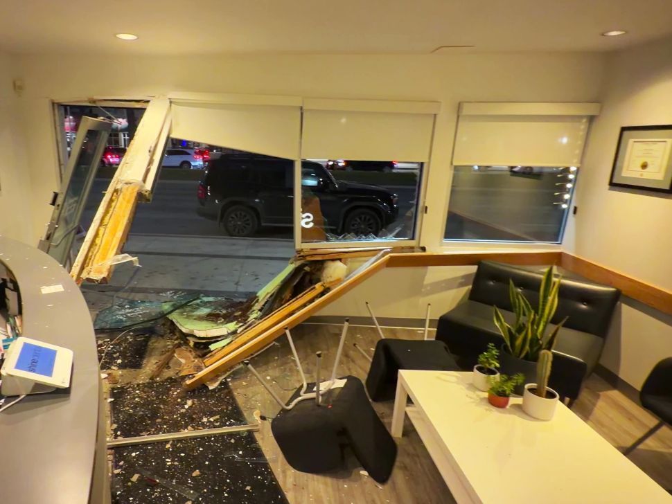 Theeth Inside Car crashes into St. Boniface Shine Dental office - WinnipegToday.com ...