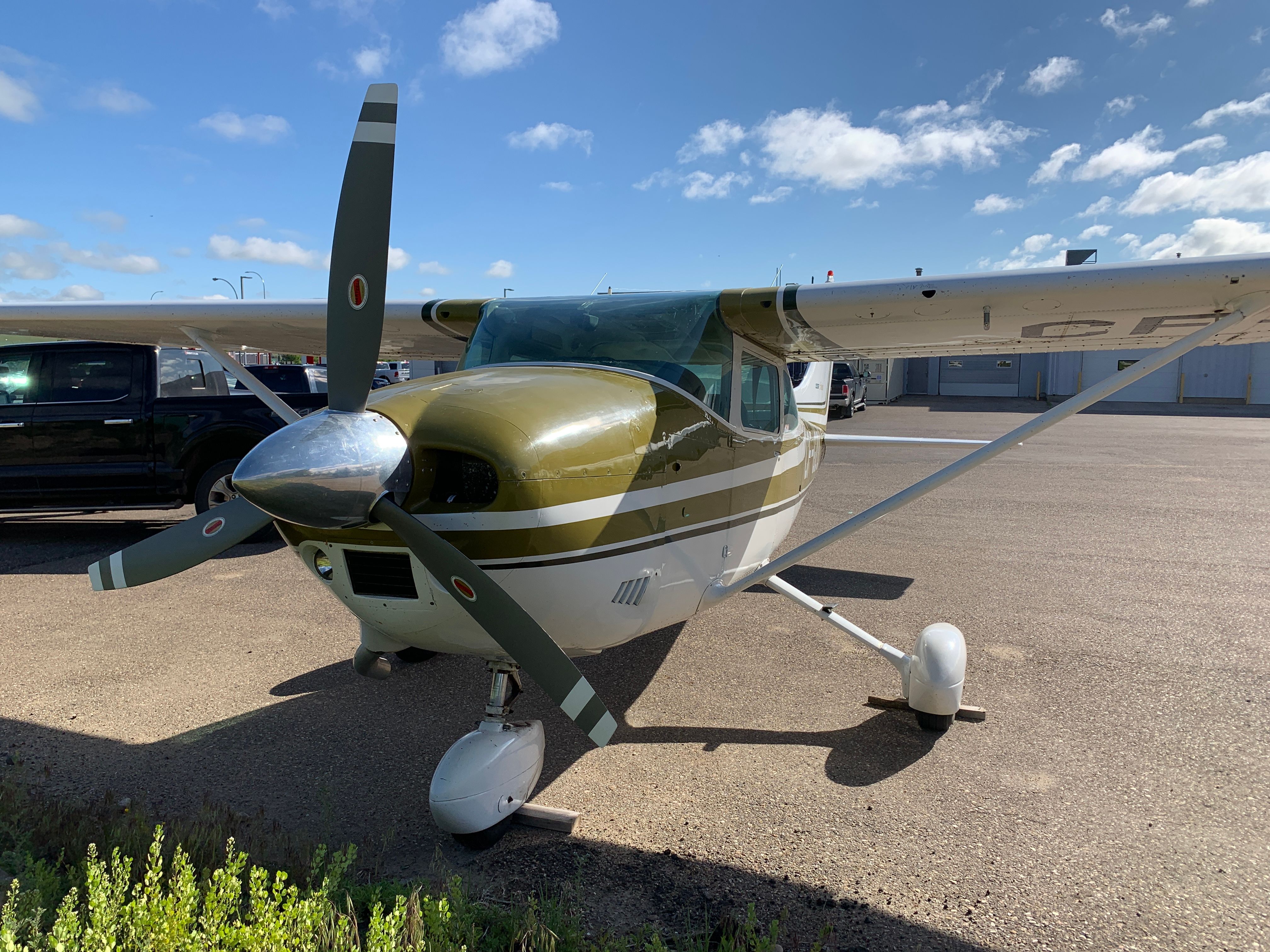 Plane uses Trans-Canada Highway in Swift Current for landing ...