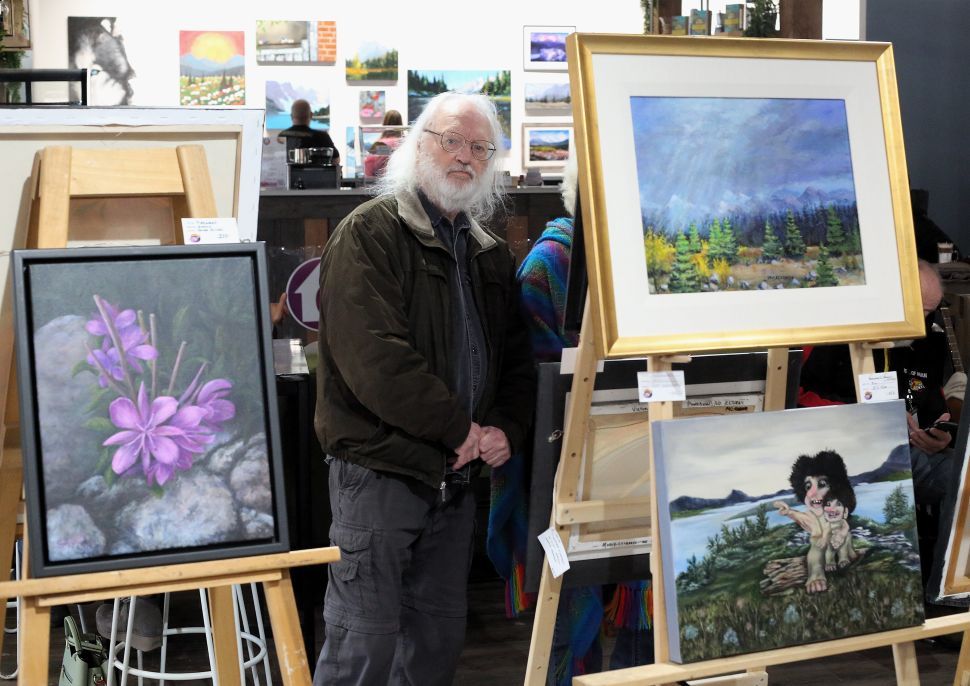 Two-day Foothills art show a hit at new location - CochraneNow ...