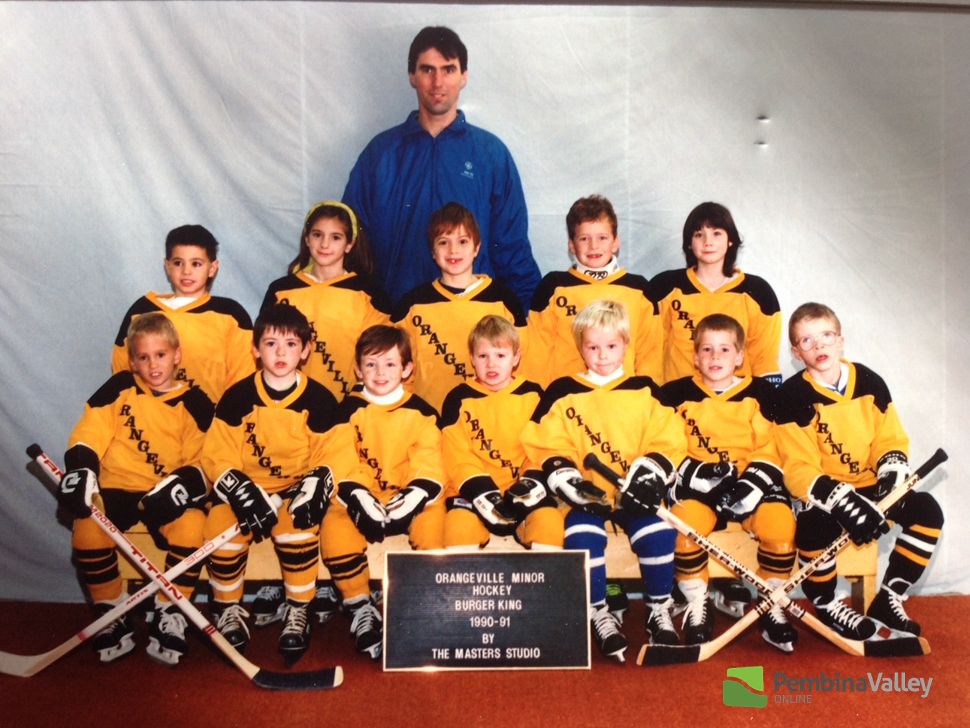 Team pboto of childhood hockey team